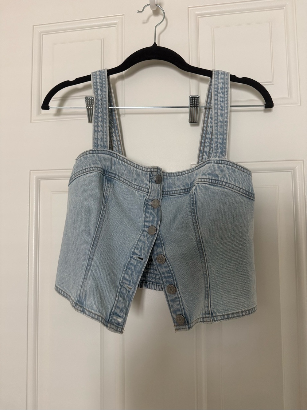 Levi's Light Blue Denim Button-Front Cropped Tank